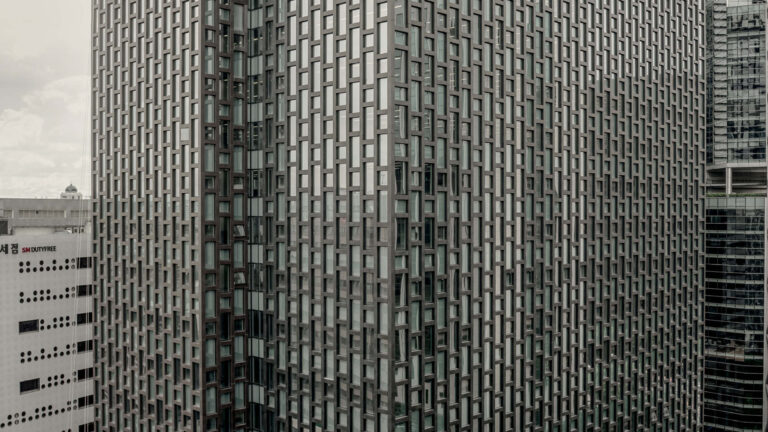 Past and future coexist and come to life