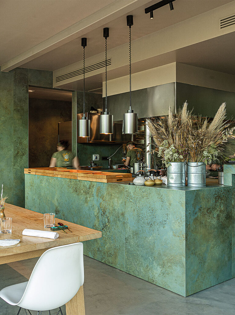  Eine Kollektion, die Materie auf Dauer kristallisiert